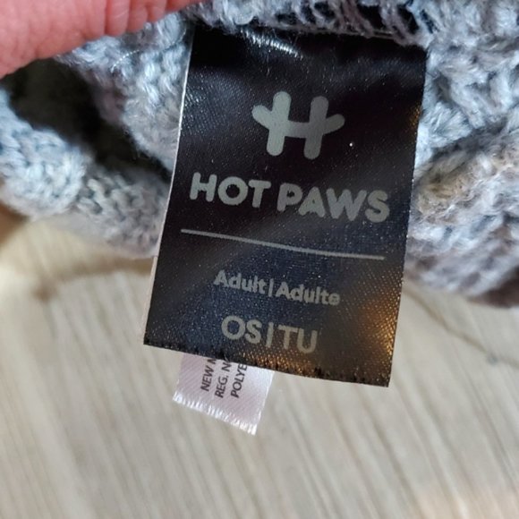 Cute Grey Hotpaws Togue w/White Pom - Picture 3 of 3